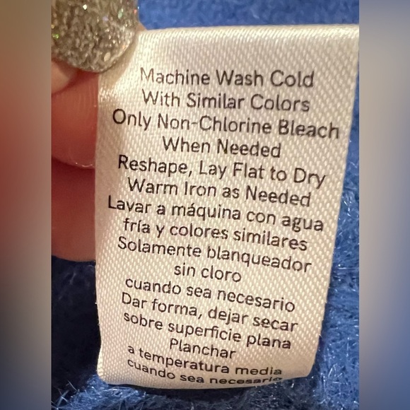 Venus- Off the shoulder Blue Fuzzy Y2K Sweater womans Size Small - Picture 6 of 6